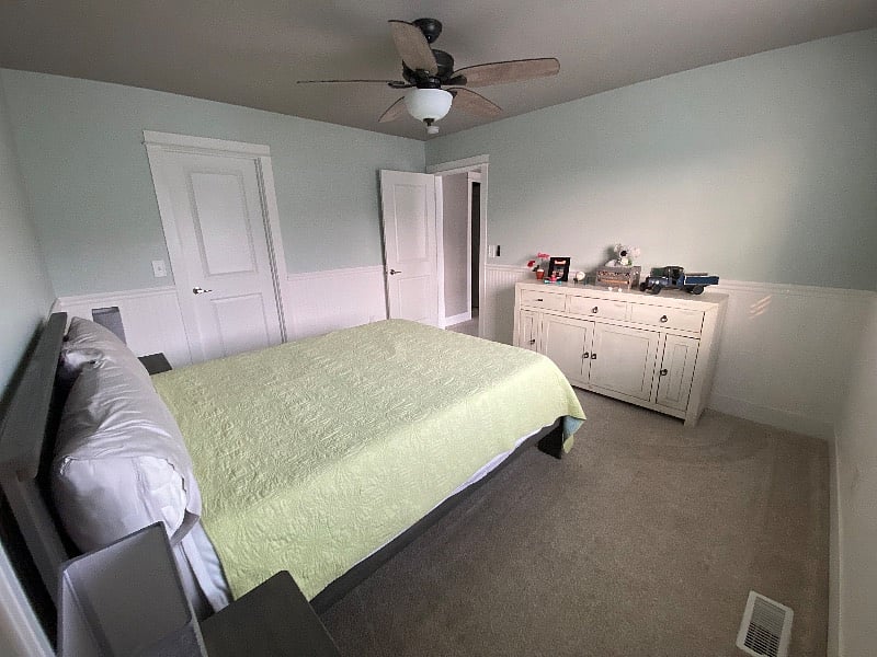 Queen room west. The walk in closet has Xmas stuff, that can be rearranged if hanging clothes is needed