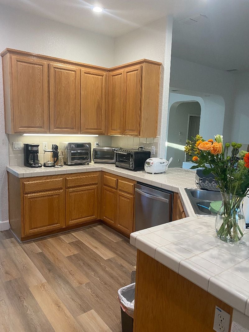 Furnished Finder property 573146_1 photo 9