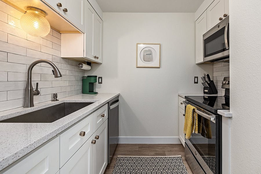 Furnished Finder property 573230_1 photo 22