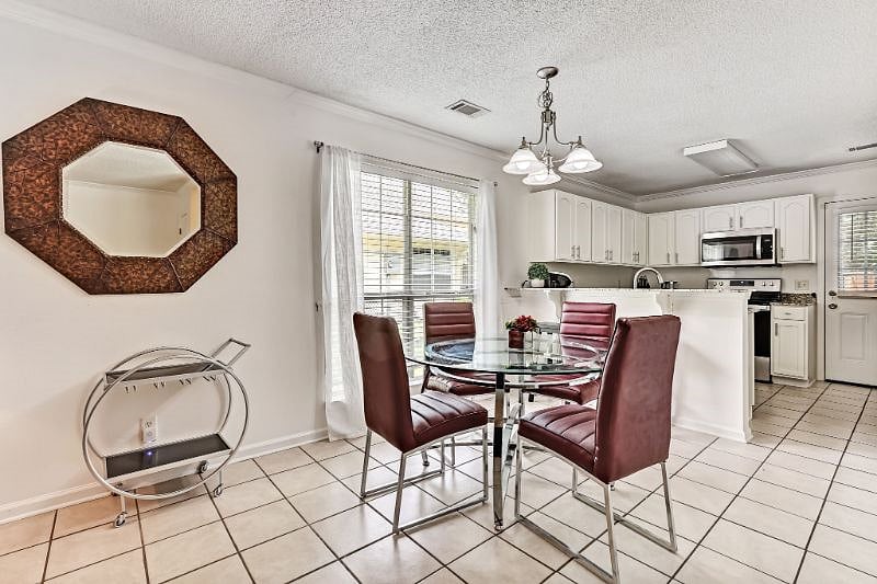 Furnished Finder property 573296_1 photo 8