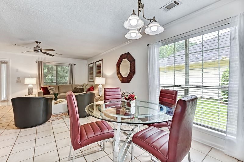 Furnished Finder property 573296_1 photo 9