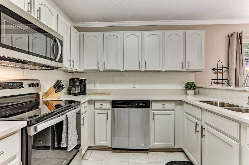 Furnished Finder property 573338_1 photo 15