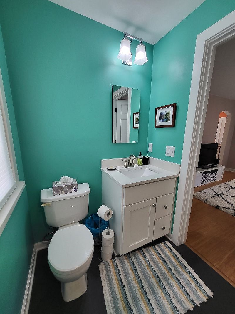 newly remodeled bathroom