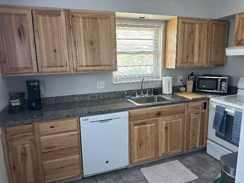 Furnished Finder property 573481_1 photo 8
