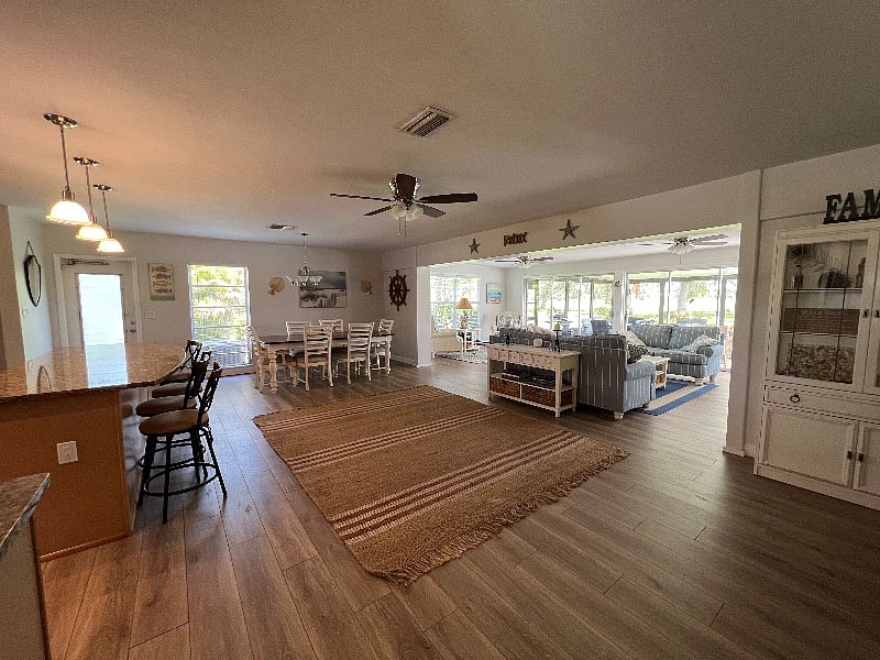Furnished Finder property 573513_1 photo 11