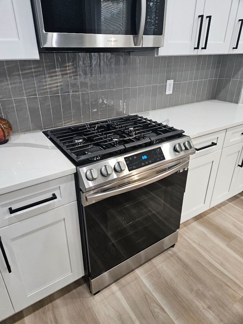 Furnished Finder property 573519_1 photo 13