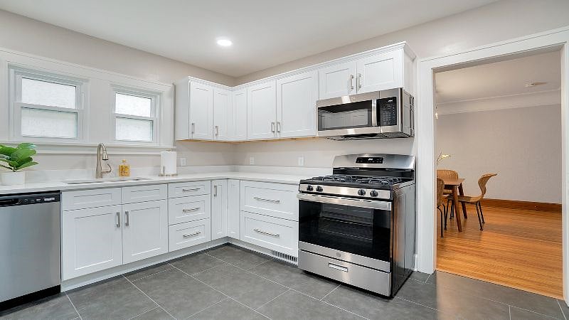 Furnished Finder property 573538_1 photo 8
