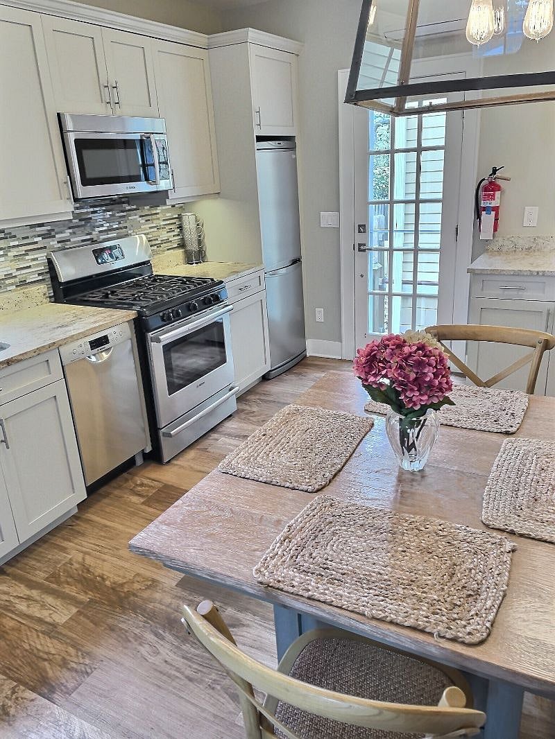 Furnished Finder property 573550_1 photo 4