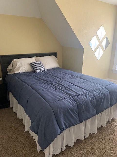 Larger upstairs bedroom.