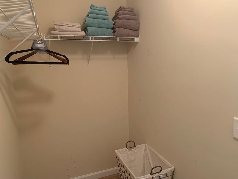 Walk-in Closet
