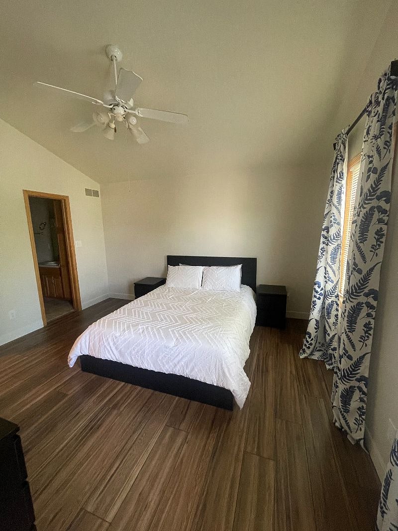 Furnished Finder property 573605_1 photo 24