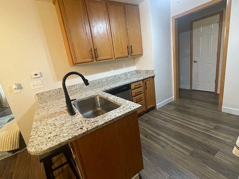 Furnished Finder property 573605_1 photo 8