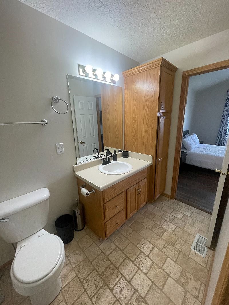 Furnished Finder property 573605_1 photo 29