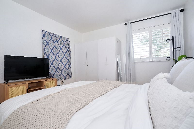 Furnished Finder property 573621_1 photo 3