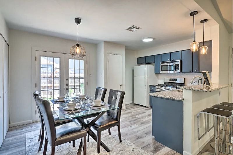 Furnished Finder property 573631_1 photo 6