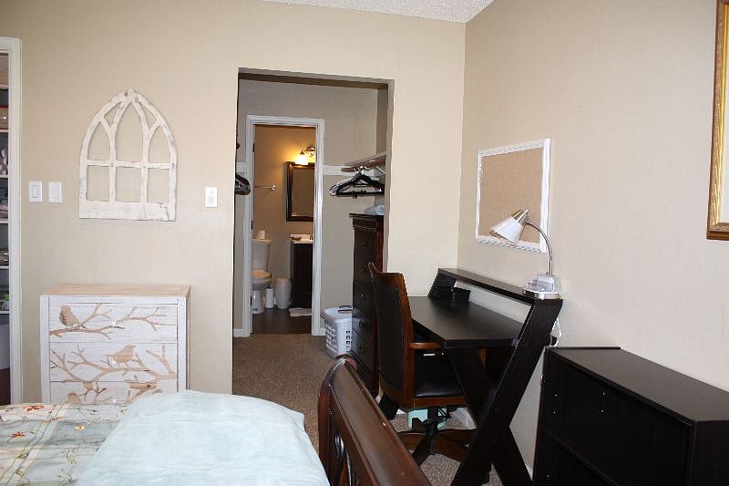 Room C: Private Bath