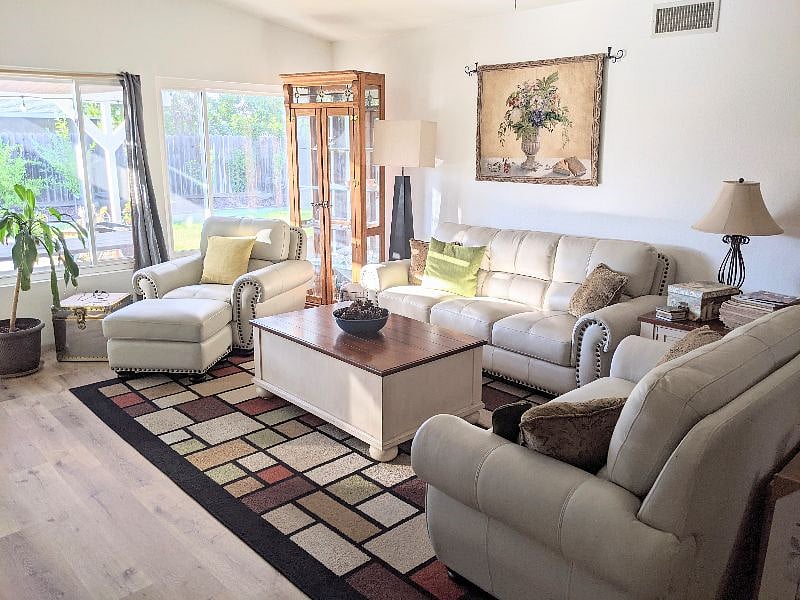 Furnished Finder property 573659_1 photo 9