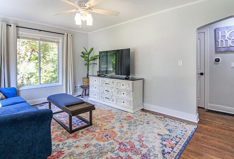 Furnished Finder property 573692_1 photo 3