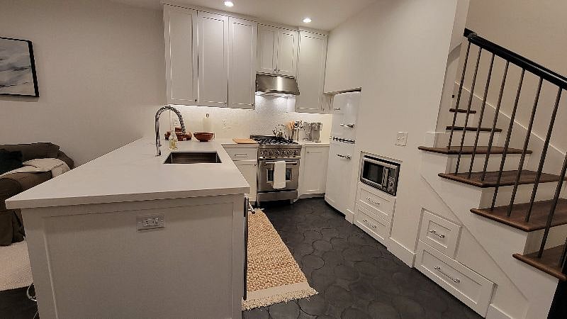 Furnished Finder property 573704_1 photo 9
