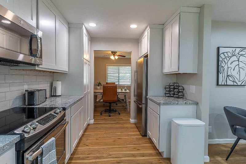 Furnished Finder property 573756_1 photo 11