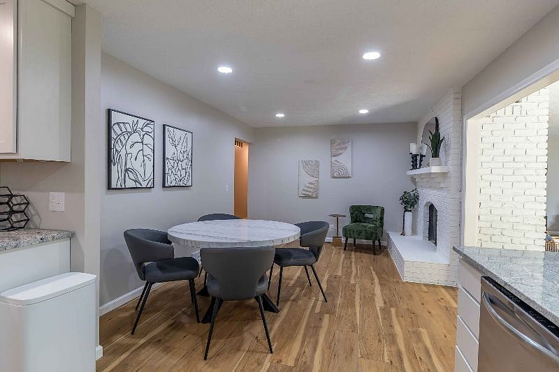 Furnished Finder property 573756_1 photo 12