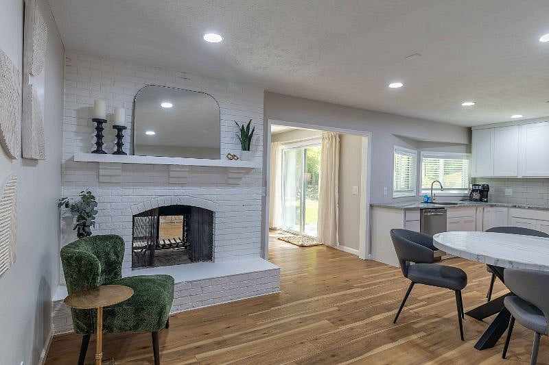 Furnished Finder property 573756_1 photo 17