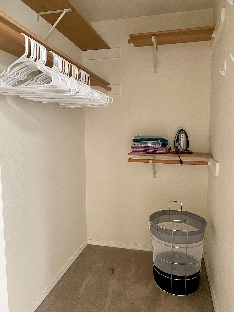 Walk-in Closet