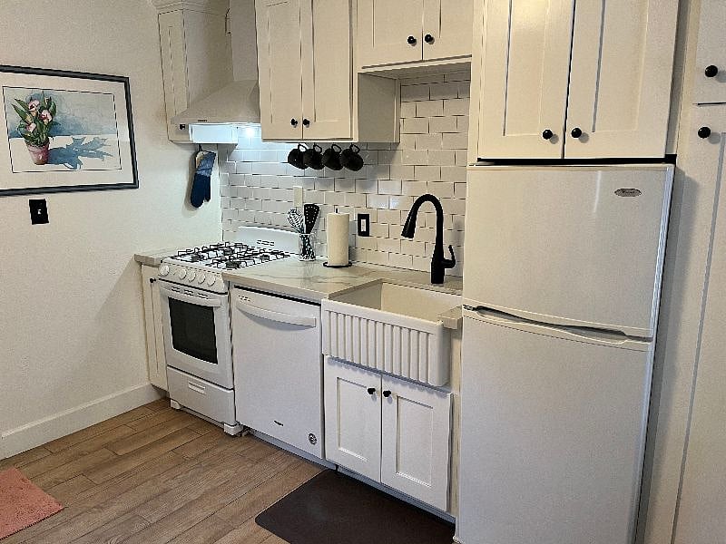 Furnished Finder property 573768_1 photo 5