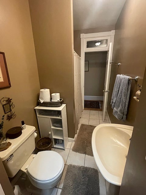 Bathroom for tenant