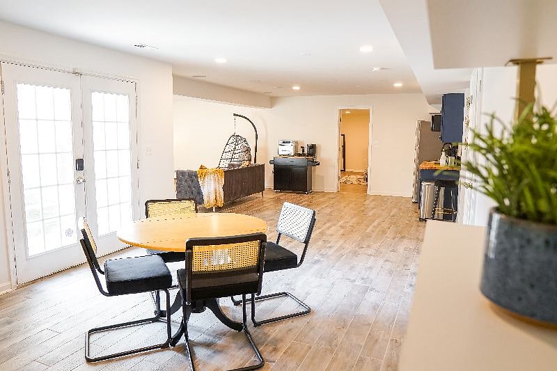 Furnished Finder property 573807_1 photo 17