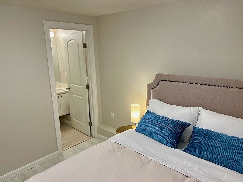 Bedroom 2 ensuite full bathroom