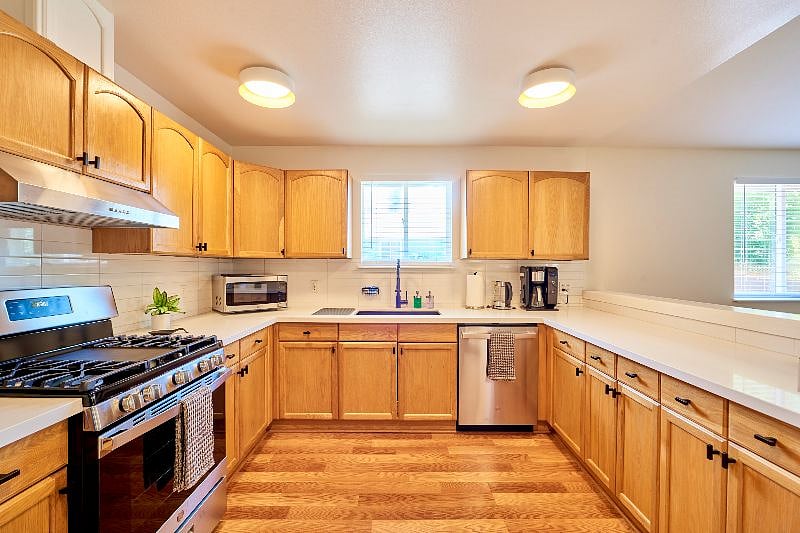Furnished Finder property 573847_1 photo 13