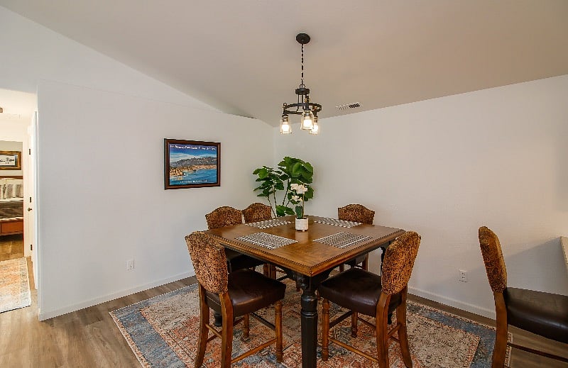 Furnished Finder property 573874_2 photo 3