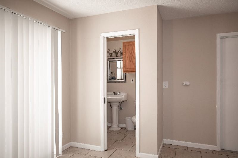Furnished Finder property 573882_1 photo 8