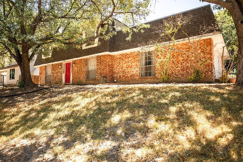 Furnished Finder property 573882_1 photo 18