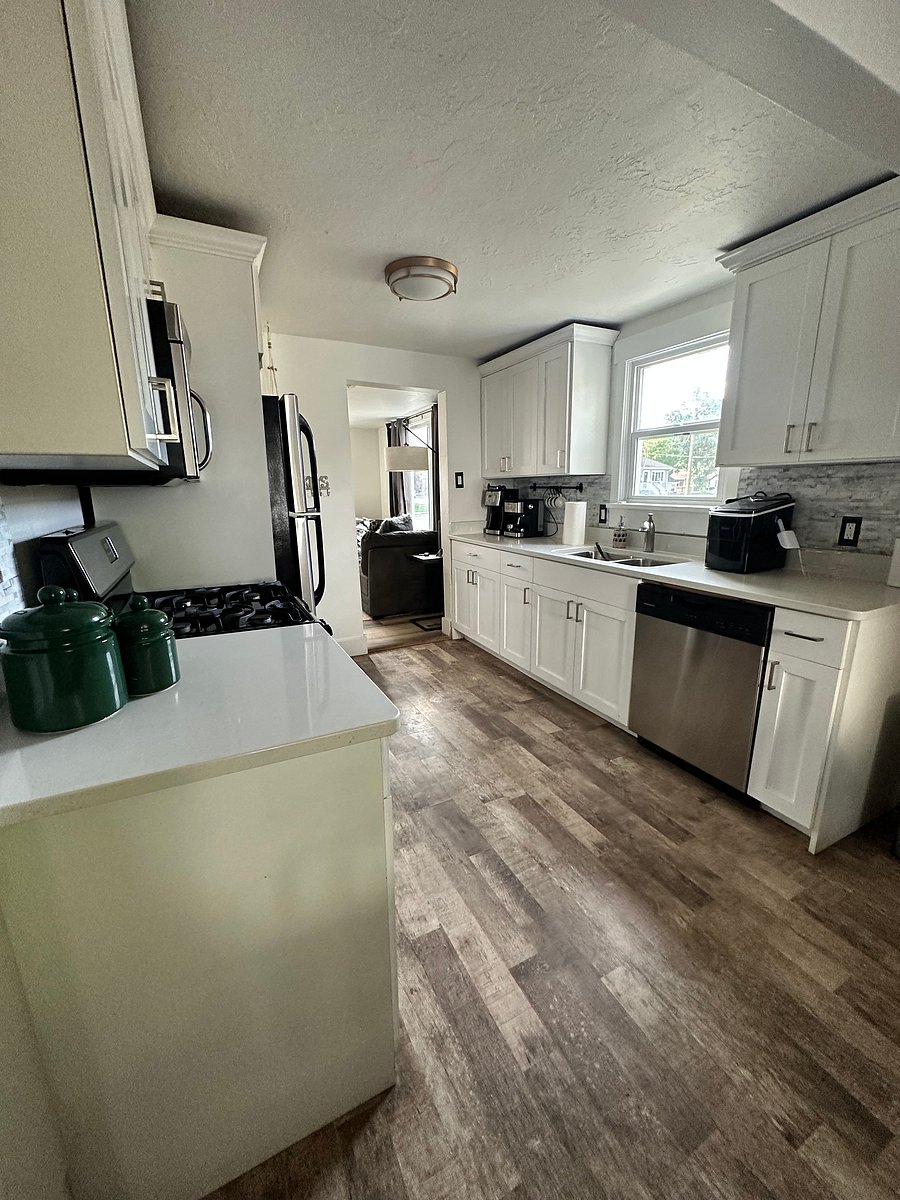 Furnished Finder property 573888_1 photo 1