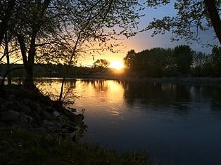 sunset on the Yakima