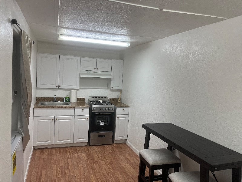 Furnished Finder property 573952_1 photo 3