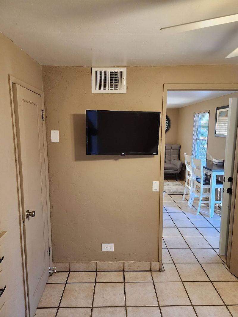 Furnished Finder property 573966_1 photo 3