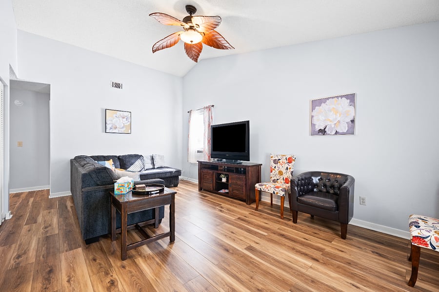 Furnished Finder property 573986_1 photo 1