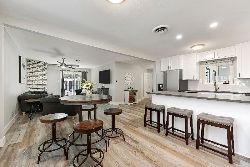 Furnished Finder property 574053_1 photo 6