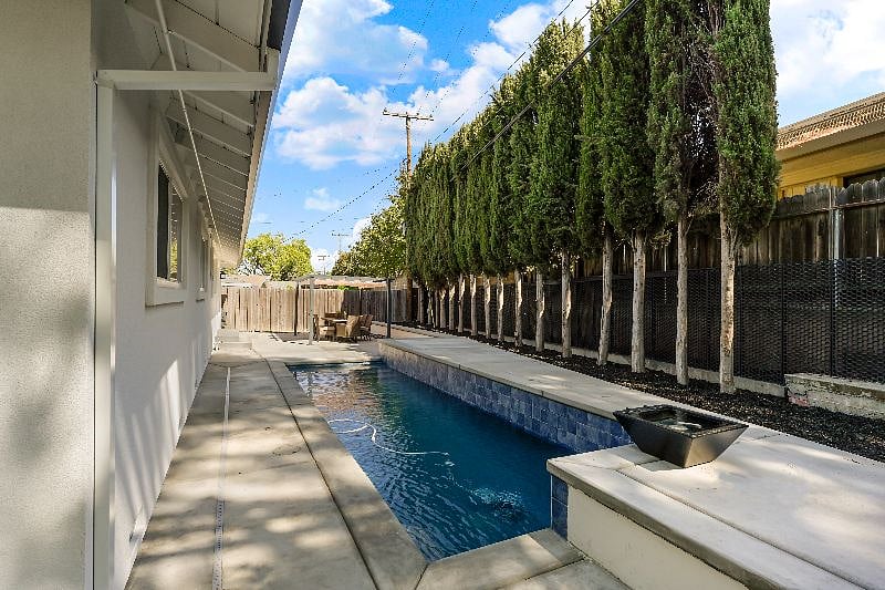 Furnished Finder property 574053_1 photo 21