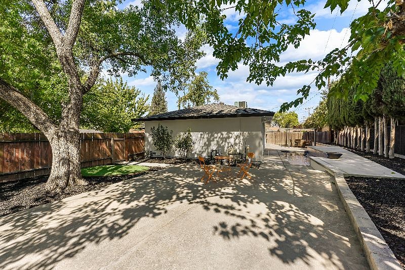 Furnished Finder property 574053_1 photo 23