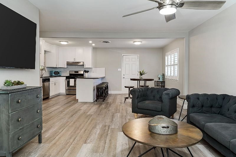 Furnished Finder property 574053_1 photo 8