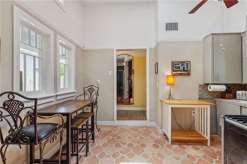 Furnished Finder property 574122_1 photo 3
