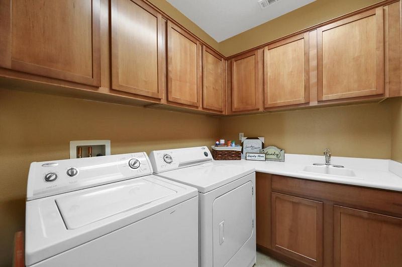Furnished Finder property 574143_1 photo 13