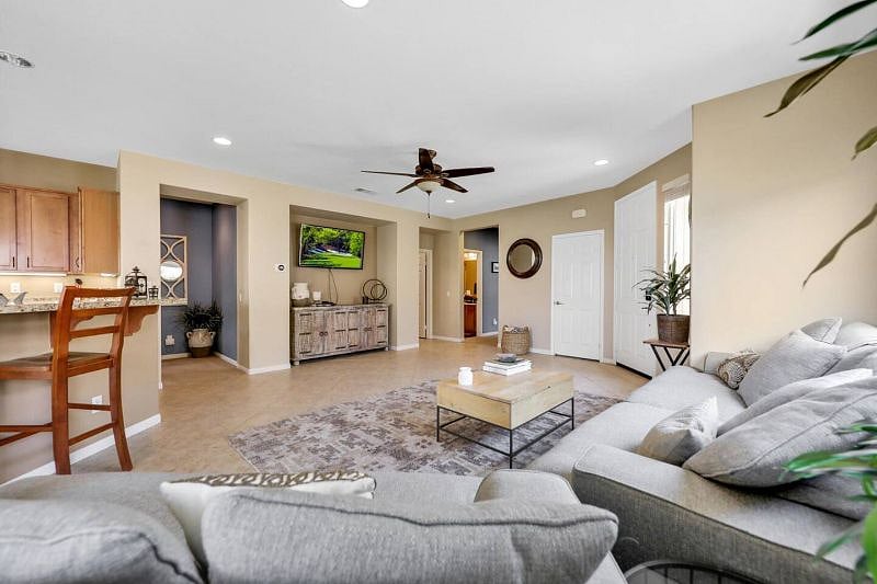 Furnished Finder property 574143_1 photo 4