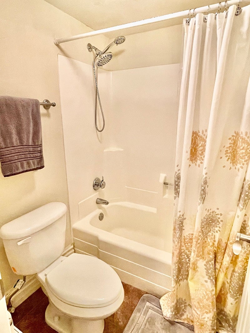 Big showerhead with the best water pressure. 
