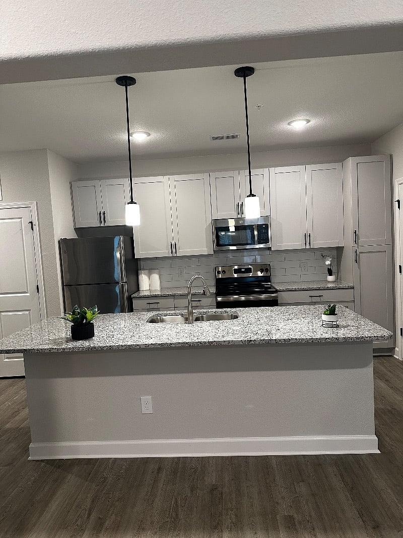 Furnished Finder property 574184_1 photo 1