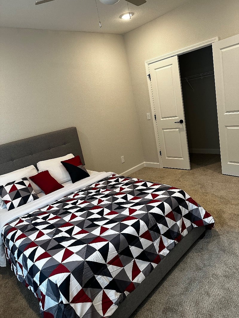 Furnished Finder property 574184_1 photo 2